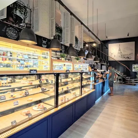 Caesar Vitus Design 아파트 *