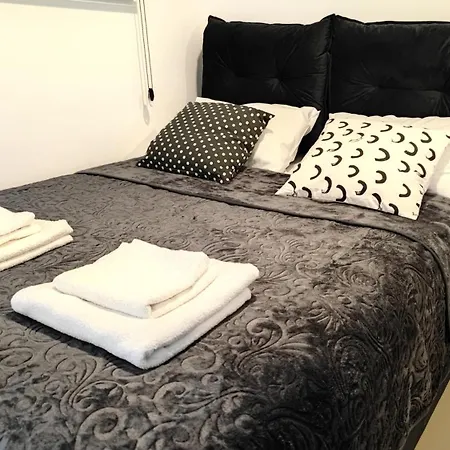 Caesar Vitus Design Apartment *
