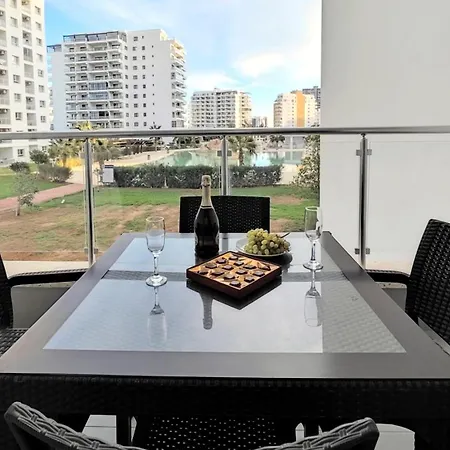 Caesar Vitus Design 아파트 *