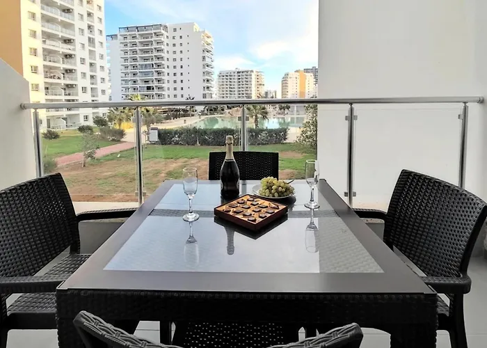 Caesar Vitus Design Apartament *